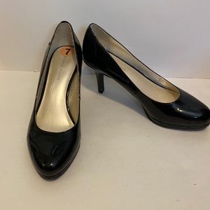 Etienne Aigner black pumps